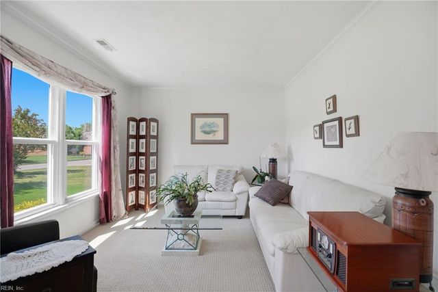 717 Greenwing DR, Chesapeake, VA 23323