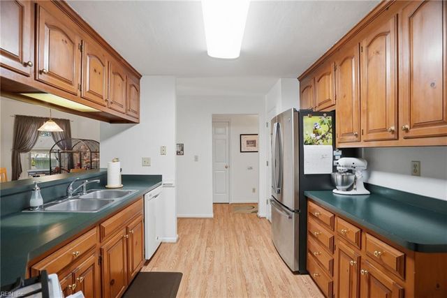 717 Greenwing DR, Chesapeake, VA 23323