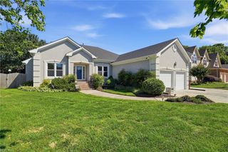 717 Greenwing DR, Chesapeake, VA 23323