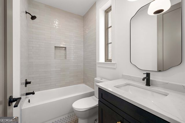 225 Rolison Way, Fayetteville, GA 30214