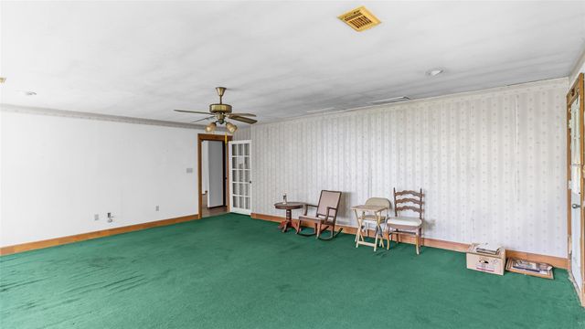 4862 Highway 30 W, Huntsville, TX 77340