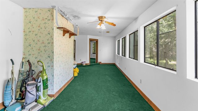 4862 Highway 30 W, Huntsville, TX 77340
