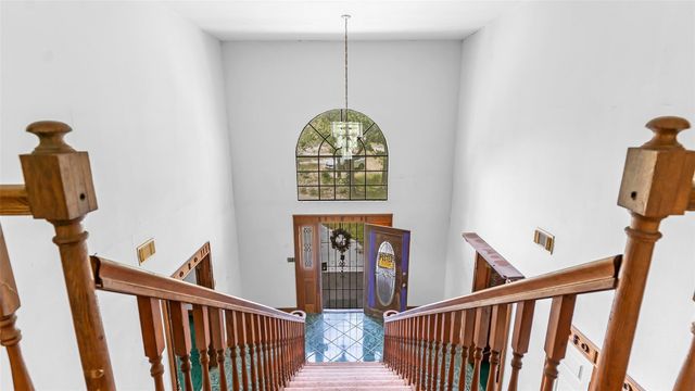 4862 Highway 30 W, Huntsville, TX 77340