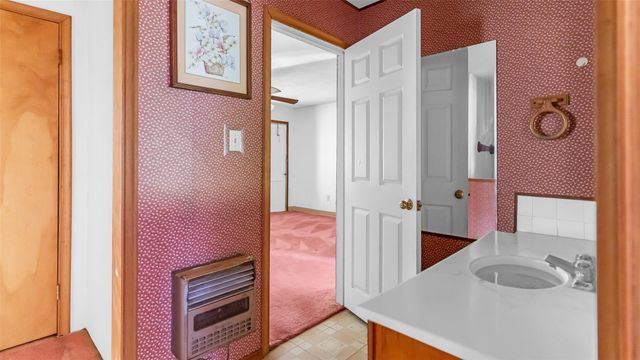4862 Highway 30 W, Huntsville, TX 77340