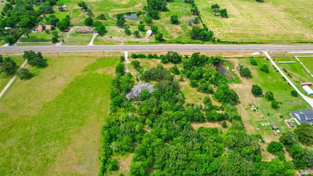 4862 Highway 30 W, Huntsville, TX 77340