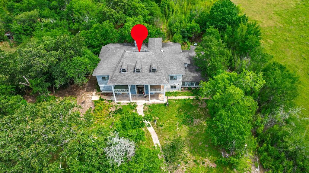 4862 Highway 30 W, Huntsville, TX 77340