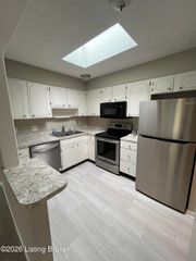 1935 Gardiner Ln H130, Louisville, KY 40205