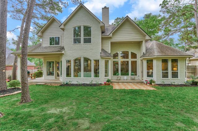 170 N Taylor Point Drive, The Woodlands, TX 77382