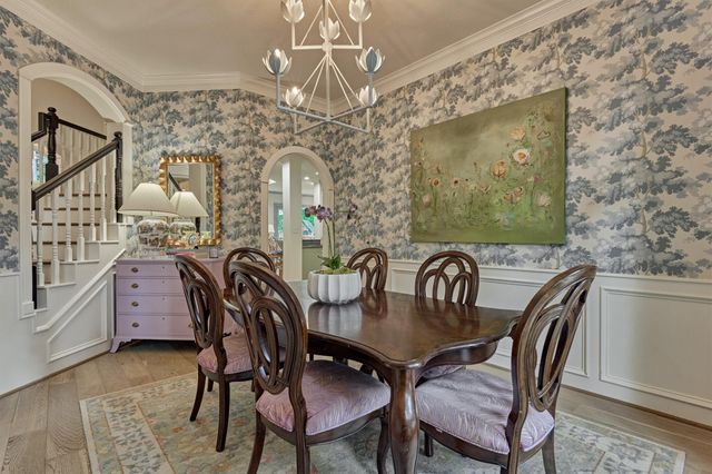 170 N Taylor Point Drive, The Woodlands, TX 77382