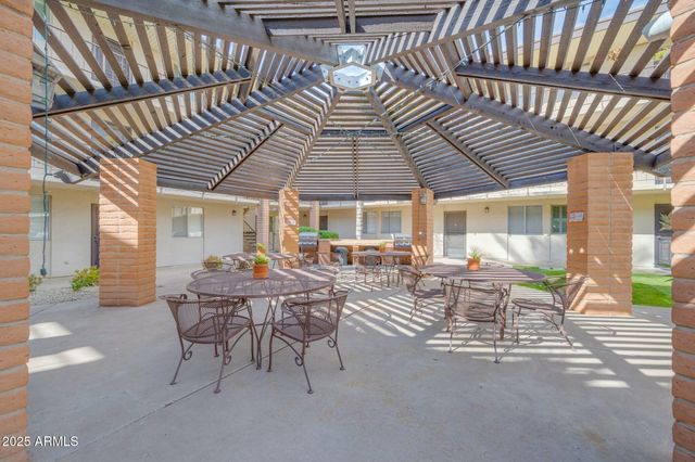 4727 E LAFAYETTE Boulevard 322, Phoenix, AZ 85018