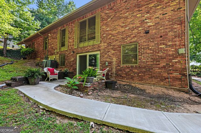 3084 Green Valley Drive, East Point, GA 30344