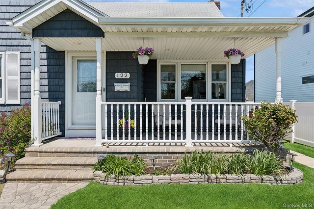 122 McKinley Avenue, North Bellmore, NY 11710