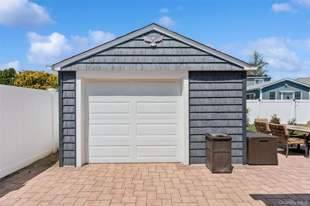 122 McKinley Avenue, North Bellmore, NY 11710