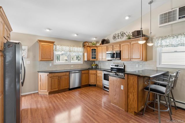 122 McKinley Avenue, North Bellmore, NY 11710