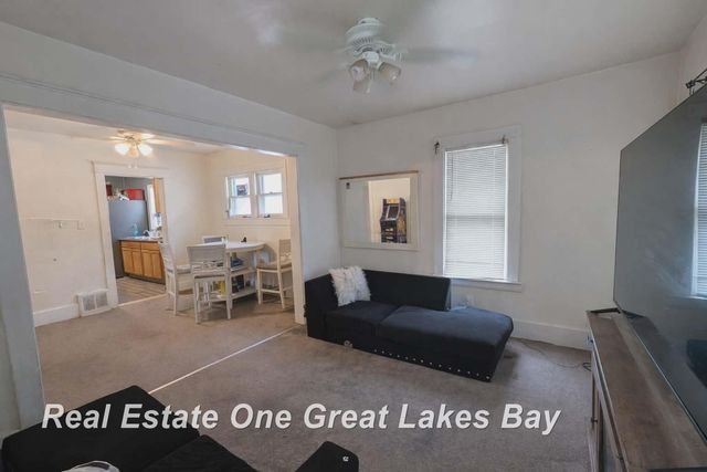 712 N Woodbridge Street, Saginaw, MI 48602