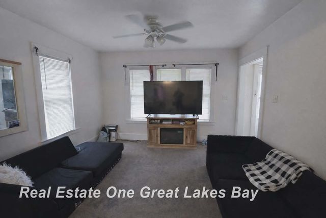 712 N Woodbridge Street, Saginaw, MI 48602