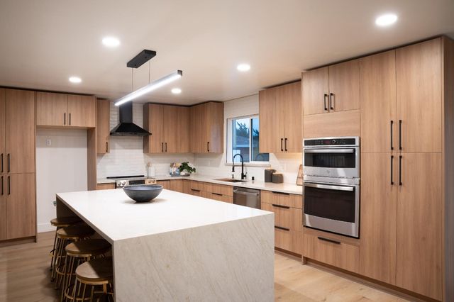 2948 Oakleaf Dr, Cameron Park, CA 95682