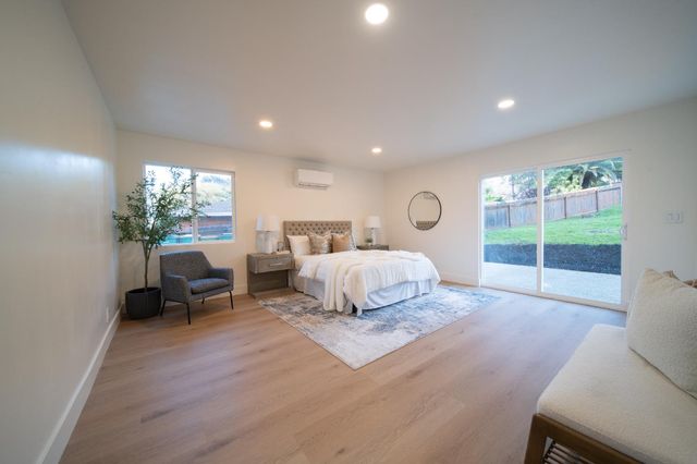 2948 Oakleaf Dr, Cameron Park, CA 95682