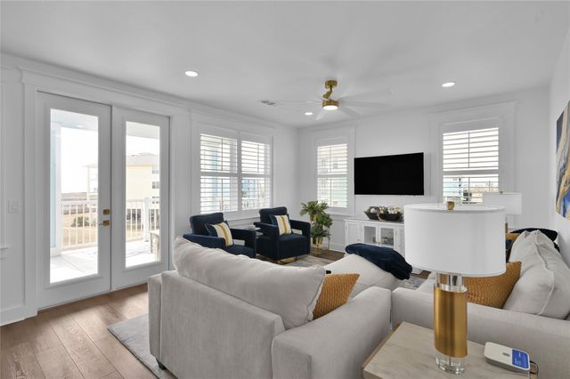 26421 Cat Tail Drive 203, Galveston, TX 77554