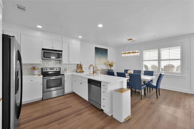 26421 Cat Tail Drive 203, Galveston, TX 77554