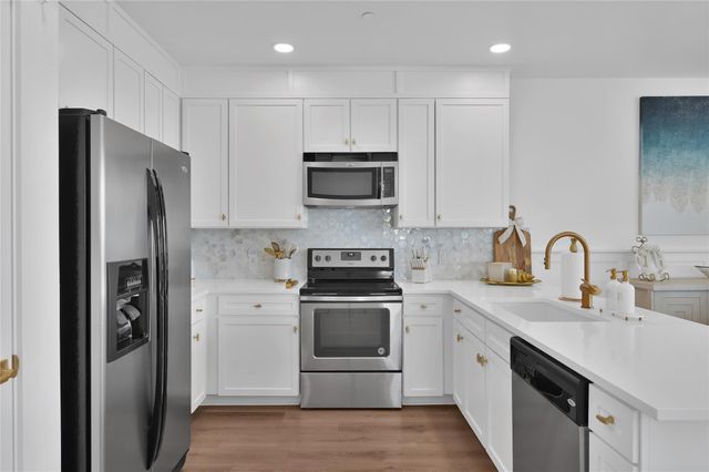 26421 Cat Tail Drive 203, Galveston, TX 77554