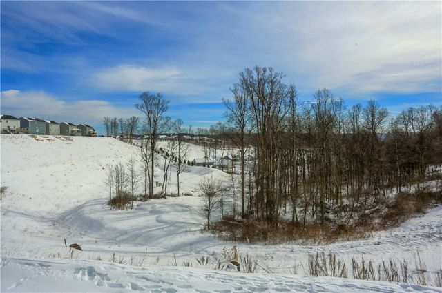 517 Coughton Cross Drive, Lancaster Twp, PA 16037