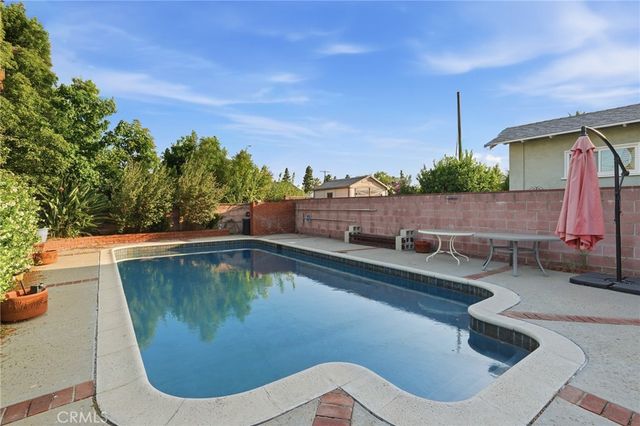 14840 Hiawatha, San Fernando, CA 91345