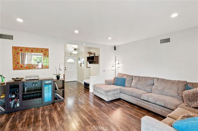 14840 Hiawatha, San Fernando, CA 91345