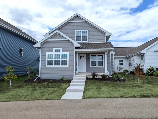 14 Bluestem Pass, Mount Horeb, WI 53572