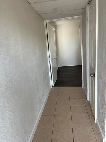 2055 NW 8th Street, Pompano Beach, FL 33069