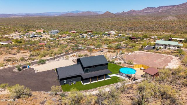 45513 N 23rd Place, New River, AZ 85087