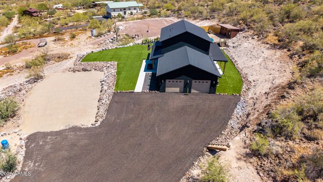 45513 N 23rd Place, New River, AZ 85087