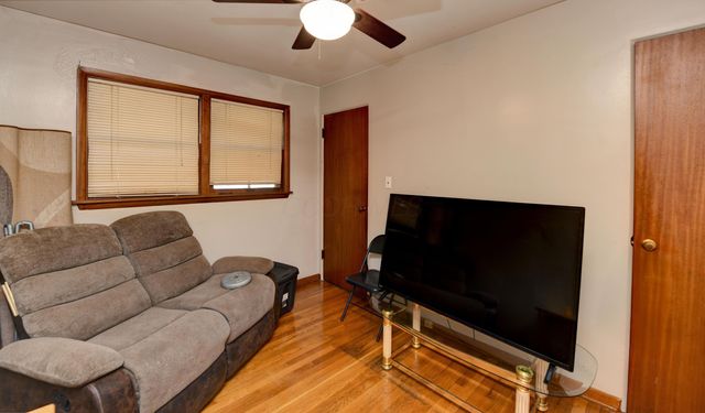 824 S Ashburton Road, Columbus, OH 43227