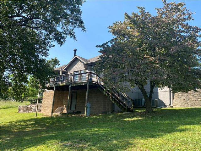 13040 Riders Lane, Gravette, AR 72736