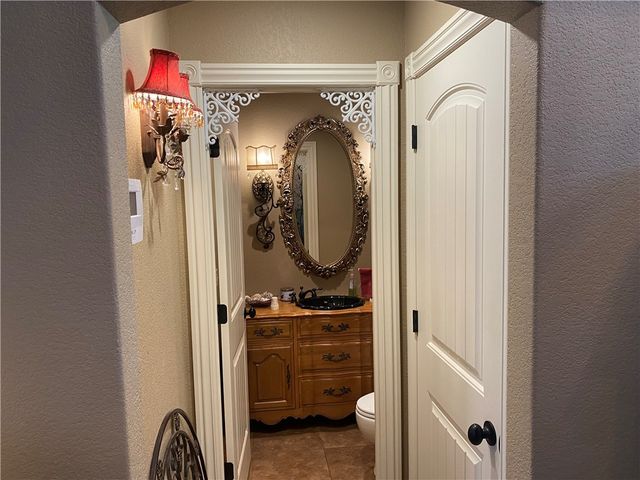 13040 Riders Lane, Gravette, AR 72736