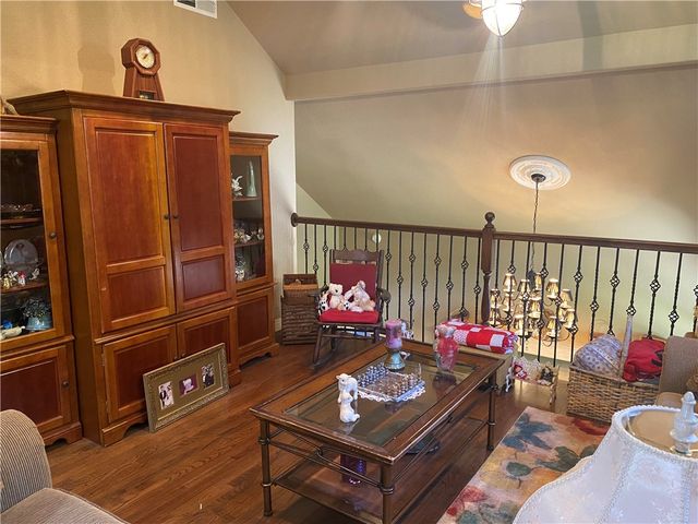 13040 Riders Lane, Gravette, AR 72736
