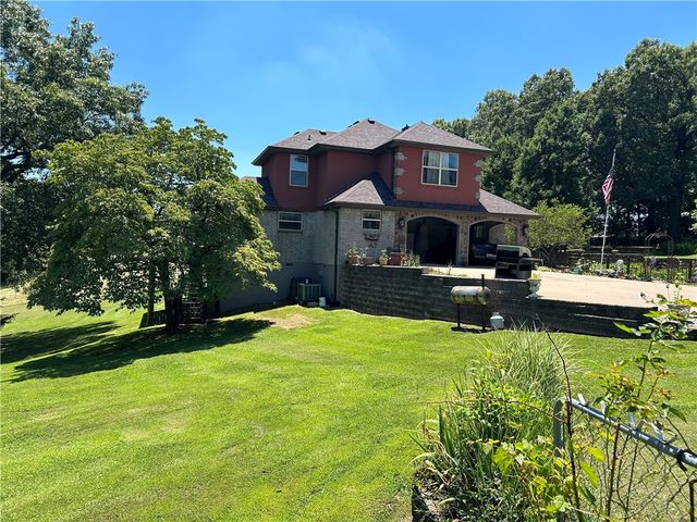 13040 Riders Lane, Gravette, AR 72736