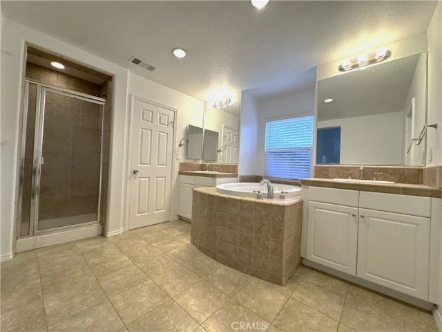 21779 Redwood Canyon Place, Saugus, CA 91390