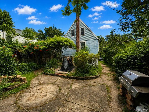 24 Grove Road, Rocky Point, NY 11778