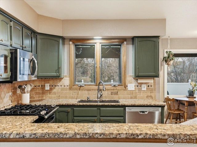 1338 W 45th St, Loveland, CO 80538