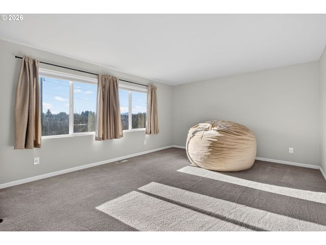 2032 SILVERSTONE Dr, Forest Grove, OR 97116