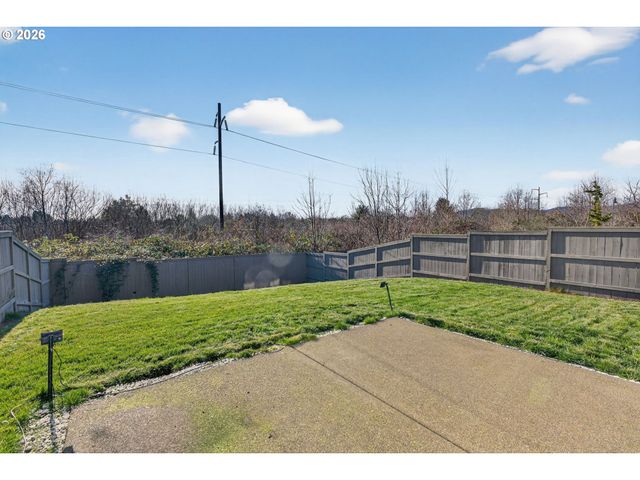 2032 SILVERSTONE Dr, Forest Grove, OR 97116