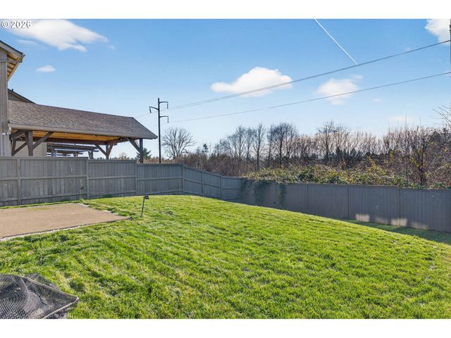 2032 SILVERSTONE Dr, Forest Grove, OR 97116