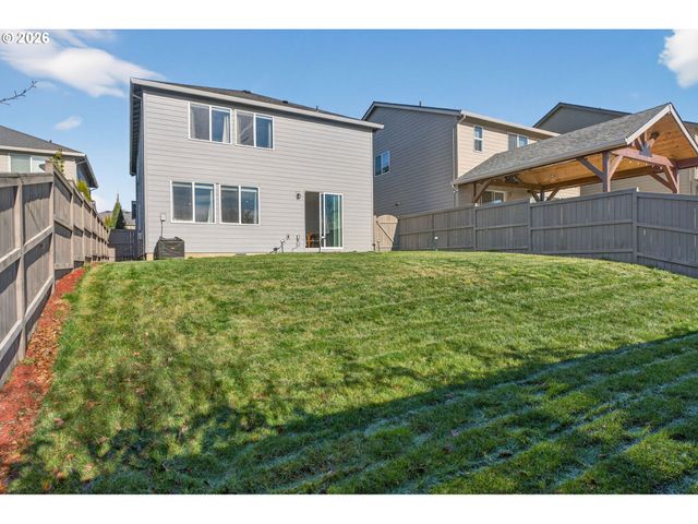 2032 SILVERSTONE Dr, Forest Grove, OR 97116