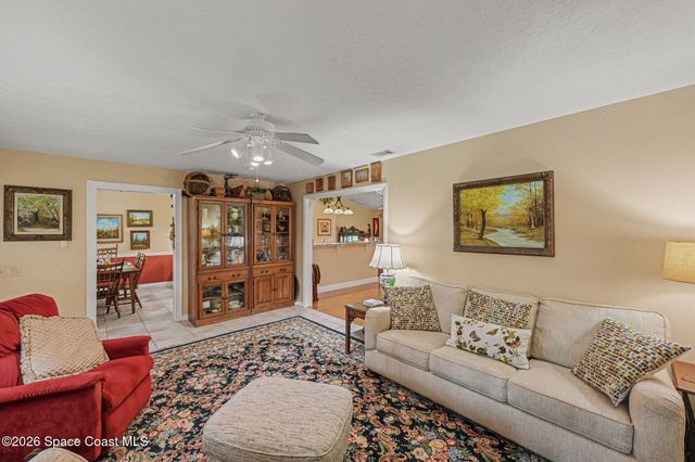 1810 Whispering Oaks Circle, Melbourne, FL 32934