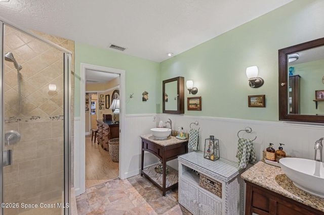1810 Whispering Oaks Circle, Melbourne, FL 32934