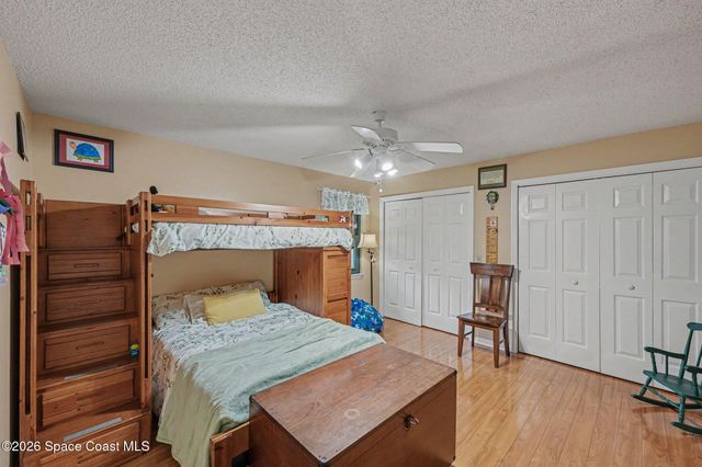 1810 Whispering Oaks Circle, Melbourne, FL 32934