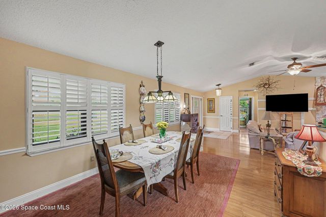 1810 Whispering Oaks Circle, Melbourne, FL 32934
