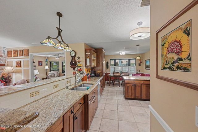 1810 Whispering Oaks Circle, Melbourne, FL 32934