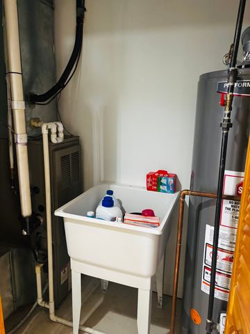 6238 26th Street 201, Berwyn, IL 60402